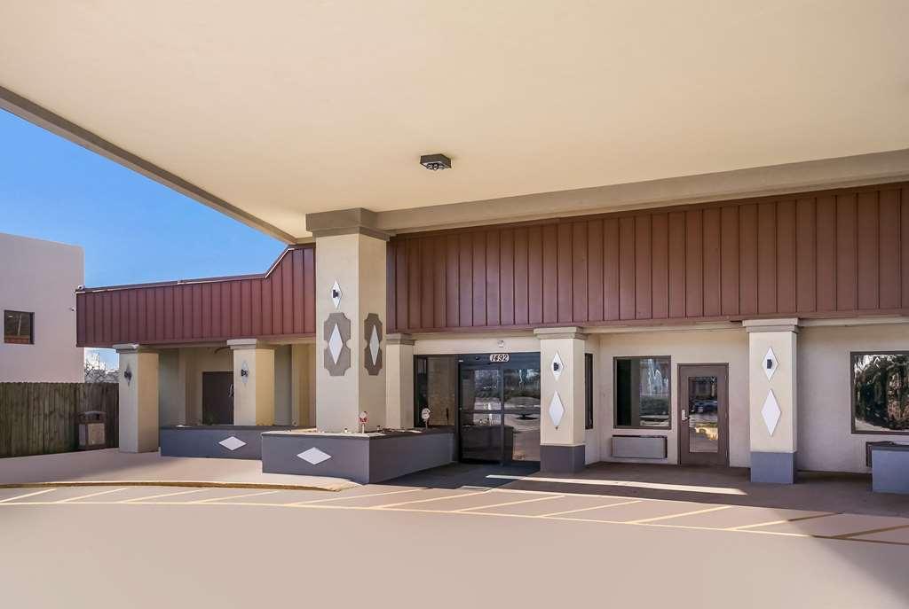 Rodeway Inn Rohrerstown Dış mekan fotoğraf